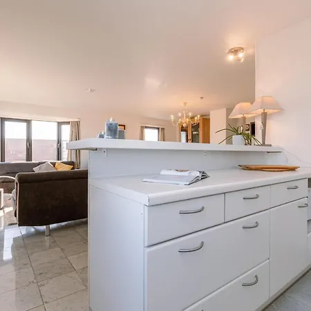 Apartamento Spacious & Modern With Garage & Sea View *
