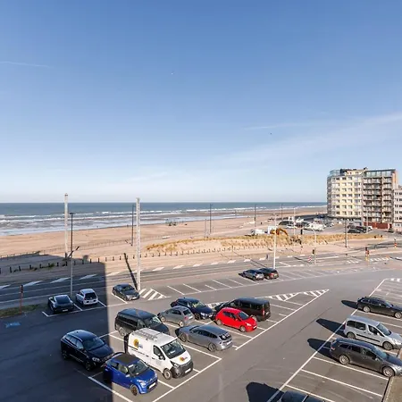 Apartamento Spacious & Modern With Garage & Sea View
